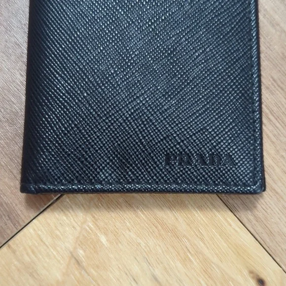 Prada Saffiano Card Case - Like New - Black - AUTHENTIC